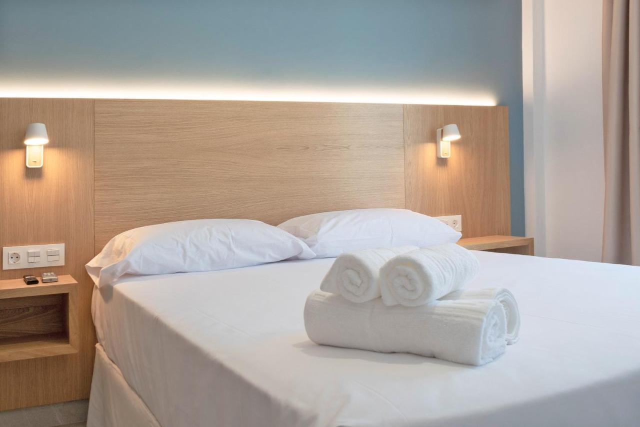 Rio Salado Conil Hostal Conil De La Frontera Eksteriør bilde